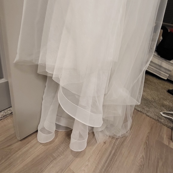 Detachable Designer Wedding Dress Train - Picture 3 of 7